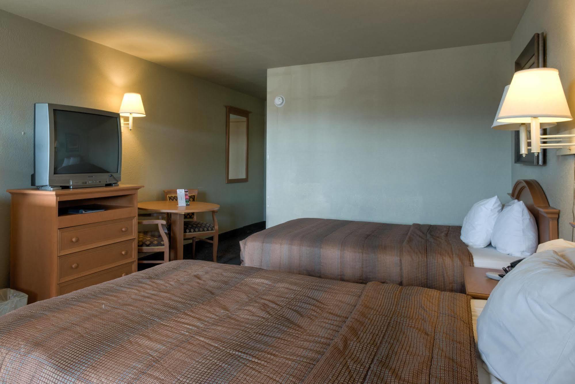 Liberty Lodge Сент-Роберт Экстерьер фото
